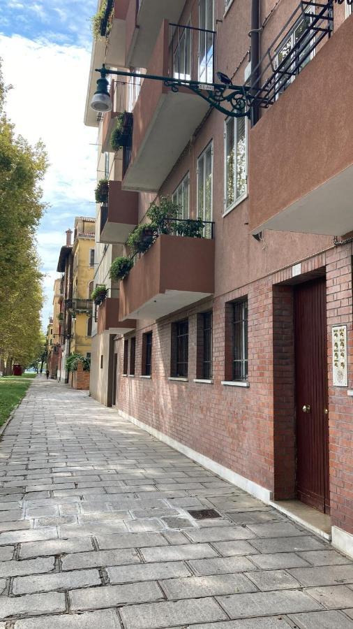 Апартаменты A Casa Di Dario Венеция Экстерьер фото